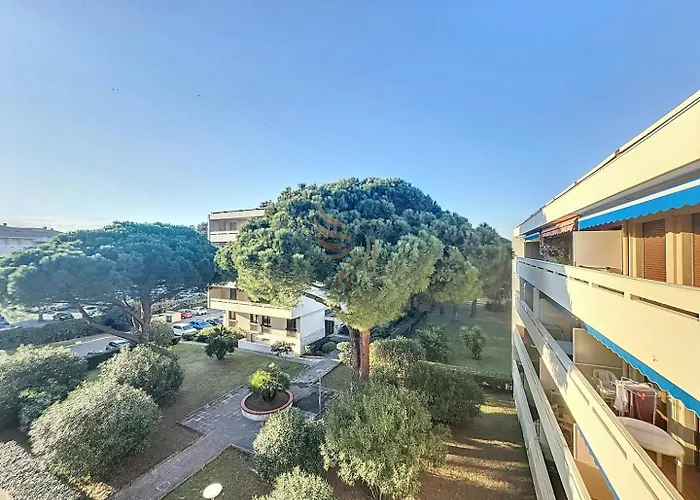 2-room, 4 Guests, Beach/port 5 Min, Wi-fi, Parking Apartmán Fréjus