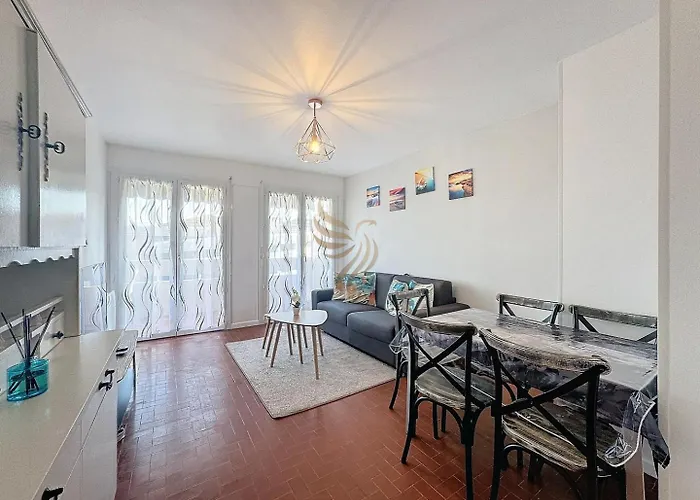 Apartmán 2-room, 4 Guests, Beach/port 5 Min, Wi-fi, Parking Fréjus