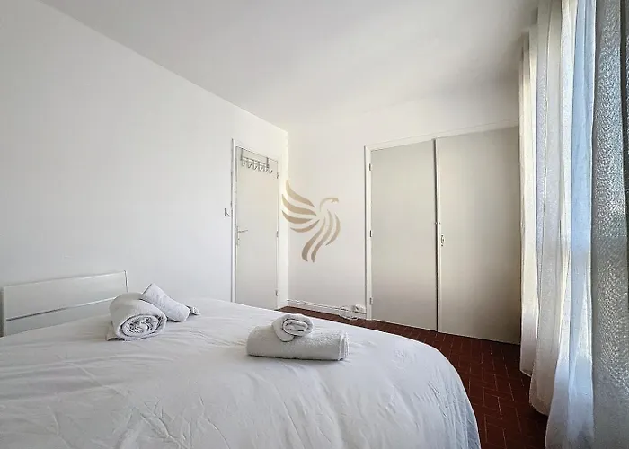 2-room, 4 Guests, Beach/port 5 Min, Wi-fi, Parking Fréjus